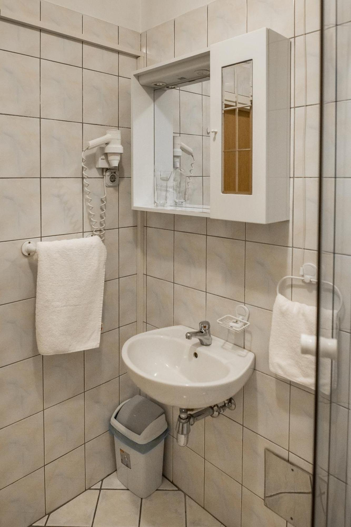 Hotel Carlstadt Karlovac Rom bilde