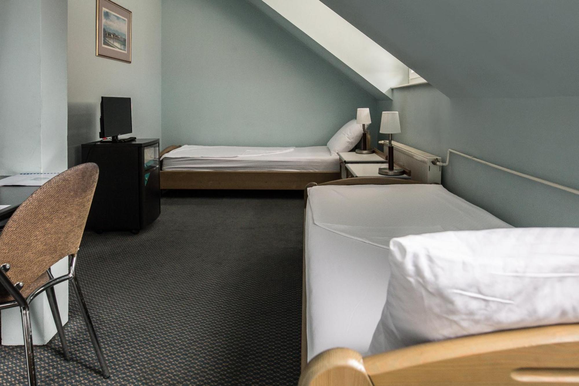 Hotel Carlstadt Karlovac Rom bilde