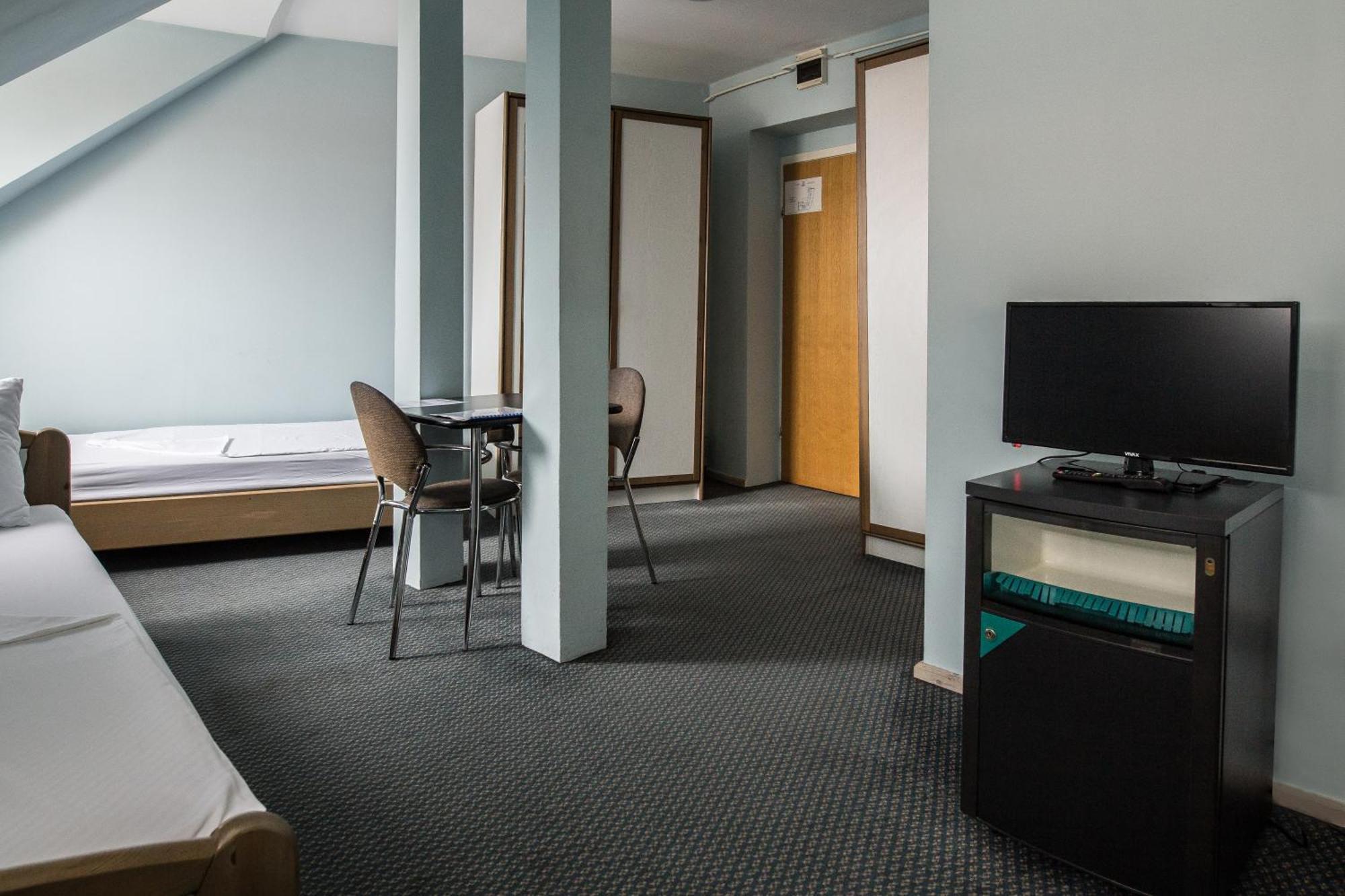 Hotel Carlstadt Karlovac Rom bilde